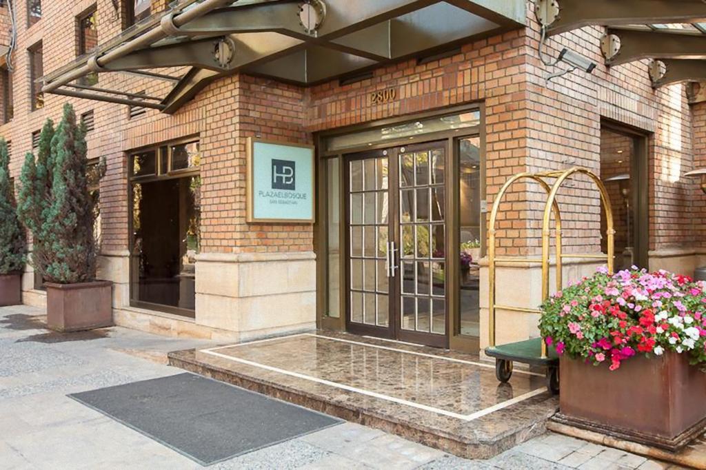 Plaza El Bosque San Sebastian Hotel Santiago Exterior photo